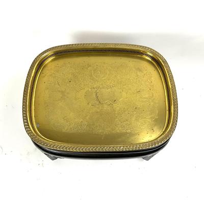 1409 Vintage Baker Chinese Brass Top Oval Tray Table