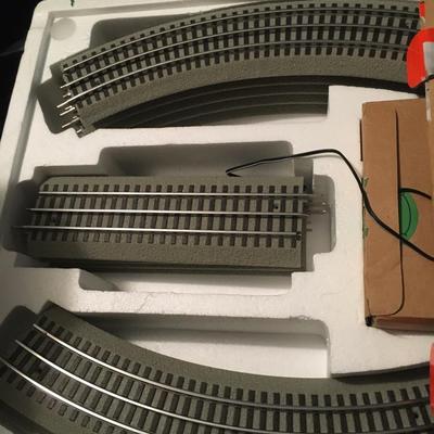 Lionel Pennsylvania Flyer Train set Unused