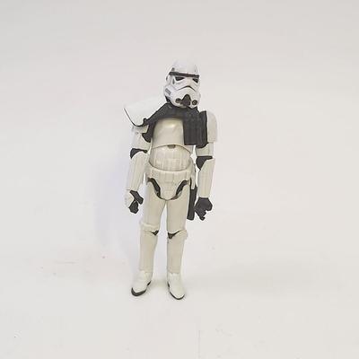 2005 STAR WARS STORM TROOPER W/ REMOVABLE HELMET QCTION FIGURE