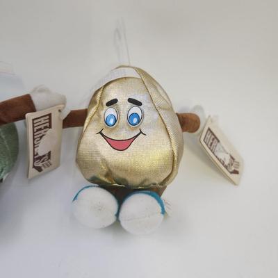 3 - 1998 HORSMAN HERSHEY KISSES PLUSH STUFFIES