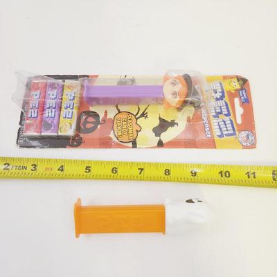 PEZ HALLOWEEN WITCH & GHOST COLLECTIBLE
