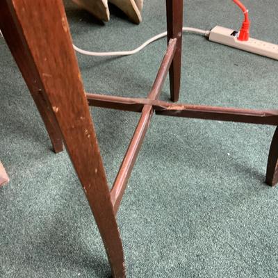 Lot 146 | Small Square Art Deco Accent Table