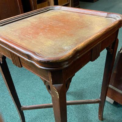 Lot 146 | Small Square Art Deco Accent Table
