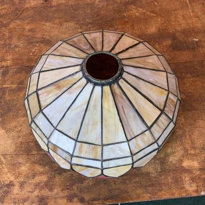 Lot 151 | Slag Glass Lampshade