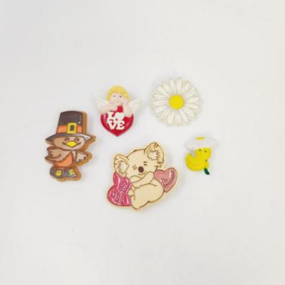 80s PLASTIC CHARACTER PINS - HALLMARK & AVON
