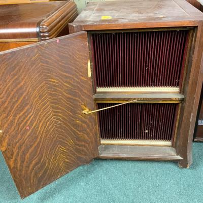 Lot 155 | Victrola Stand