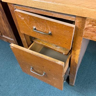 Lot 157 | Vintage Oak Teacherâ€™s Desk