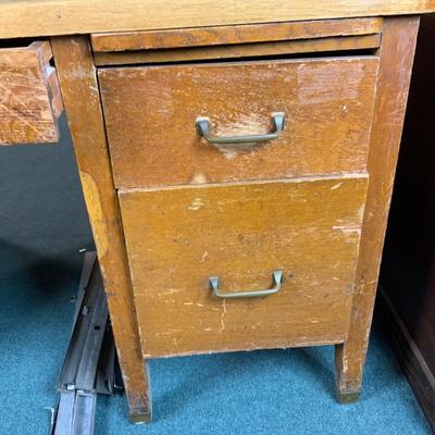 Lot 157 | Vintage Oak Teacherâ€™s Desk
