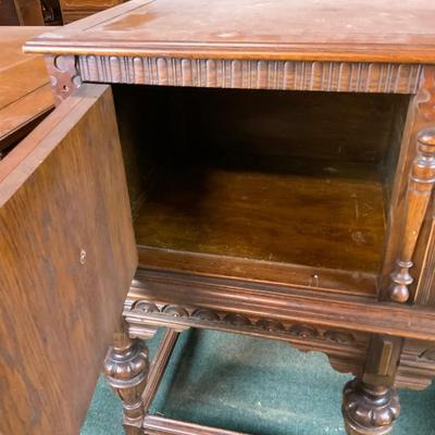 Lot 165 | Tudor Buffet | Sideboard
