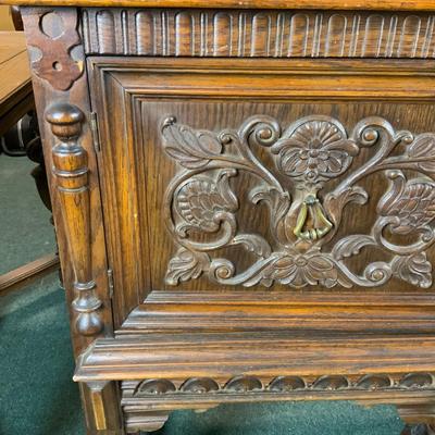 Lot 165 | Tudor Buffet | Sideboard