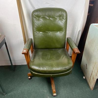 Lot 166 | Mid-Century Green Leather Office Chair
