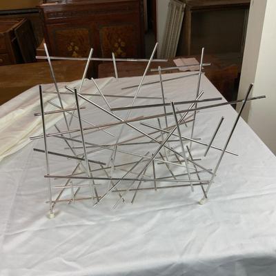 Lot 176 | Mid-Century Modern Magazine Rack