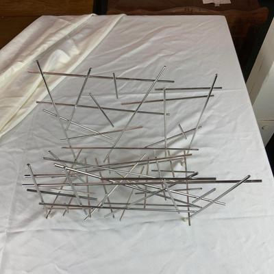 Lot 176 | Mid-Century Modern Magazine Rack