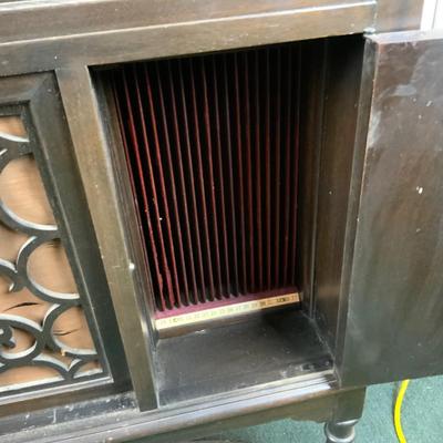 Lot 177 | Mahogany Edison Cabinet