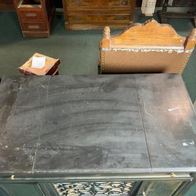 Lot 177 | Mahogany Edison Cabinet