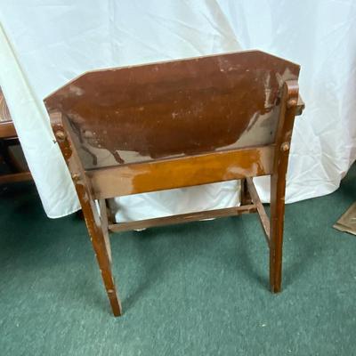 Lot 179 | Vanity Bench