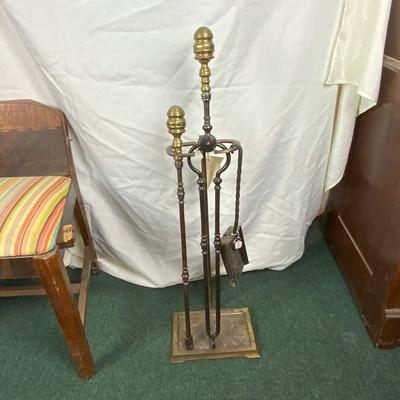 Lot 180 | Fireplace Tool Set