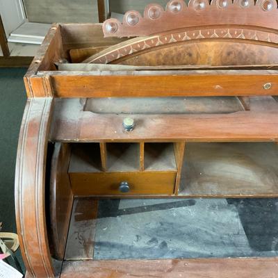 Lot 181 | Cylinder Desk