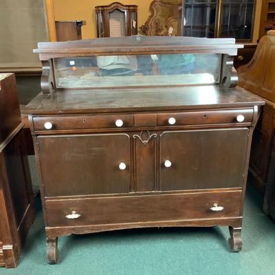 Lot 184 | Small Buffet Cabinet