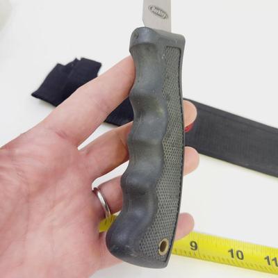 BERKLEY FILET KNIFE W/ BELT HOLDER