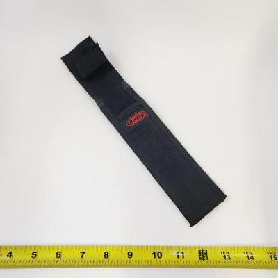BERKLEY FILET KNIFE W/ BELT HOLDER