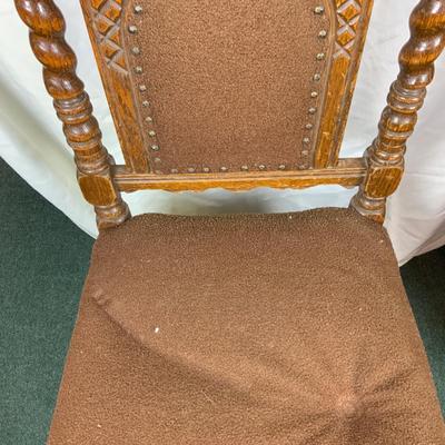 Lot 190 | Single Tudor Dining Chair