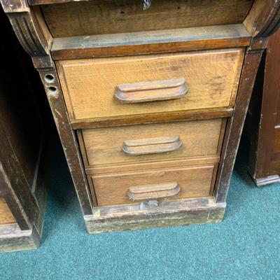 Lot 208 | Large Disassembled Desk