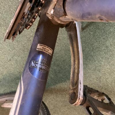 Lot 210 | 20â€ Alpha Aluminum Trek Bike