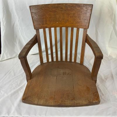 Lot 218 | Solid Office Chair | No Base