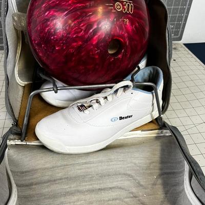 Purple Bowling Ball with Size 8-1/2 Bowling Shoes, Women's