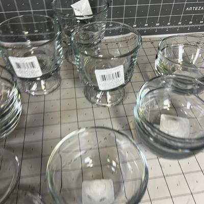 Large lot of CLEAR  Glass Dishes & Anchor Hocking Bowls