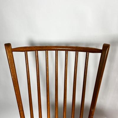 1375 Set of 5 Mid Century Spindle Back Dining Chairs