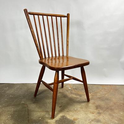 1375 Set of 5 Mid Century Spindle Back Dining Chairs