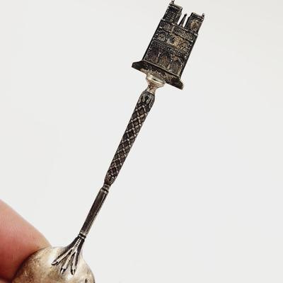 600 SILVER SOUVENIR SPOON