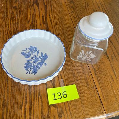 Pfaltzgraff Yorktown Lot