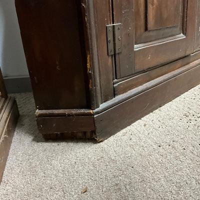 1443 Early Antique Primitive Corner Cabinet