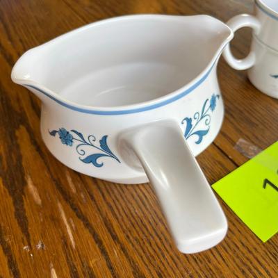 Noritake Gravy Boat BLUE HAVEN