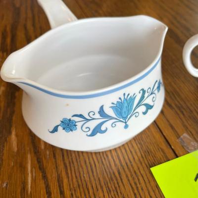 Noritake Gravy Boat BLUE HAVEN