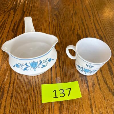 Noritake Gravy Boat BLUE HAVEN
