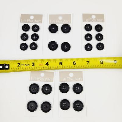 NEW BLACK BUTTONS BUNDLE