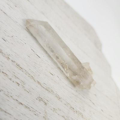 BEAUTIFUL QUARTZ CLEAR CRYSTAL