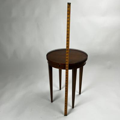 1429 Antique Round Galley Top End Table