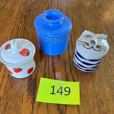 Lot of mini canisters