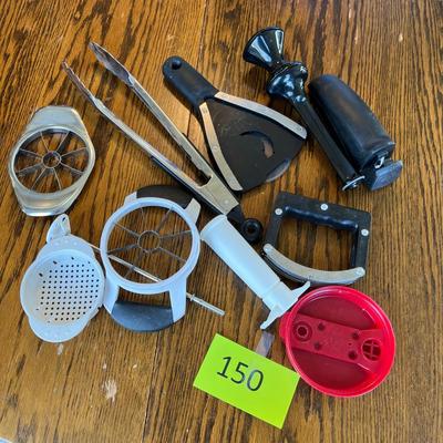 Lot of utenisls