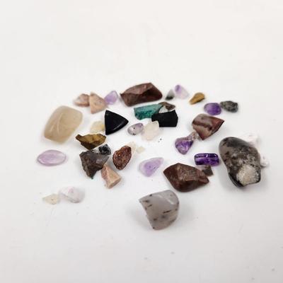 BUNDLE OF ROCK / MINERAL CHIPS - AMETHYST- TIGER EYE - CRYSTAL - OPAL
