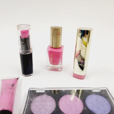 MAKE ME BEAUTIFUL PINK / PURPLE THEMED MAKE UP BUNDLE