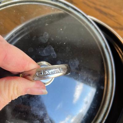Lot of 2 stock pots