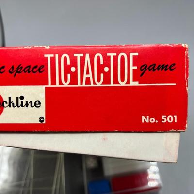Vintage Checkline 501 Classic Space Tic Tac Toe Assembly Game