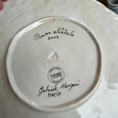 Lot of pottery