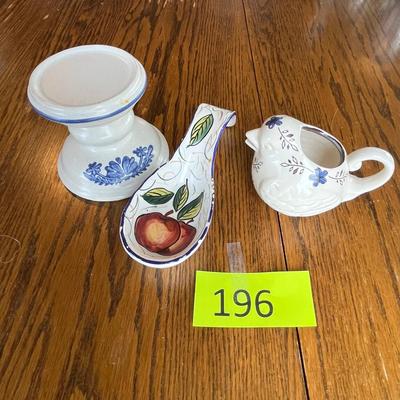 Lot of pottery decor